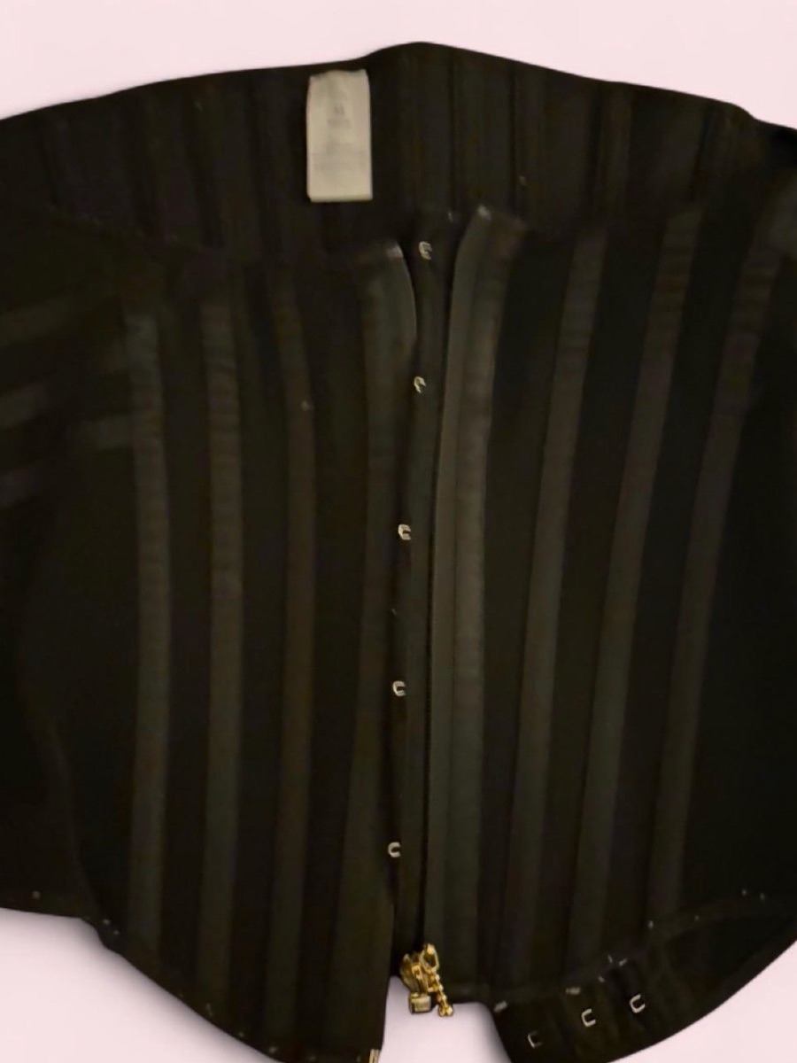 Preowned Black Waist Trainer